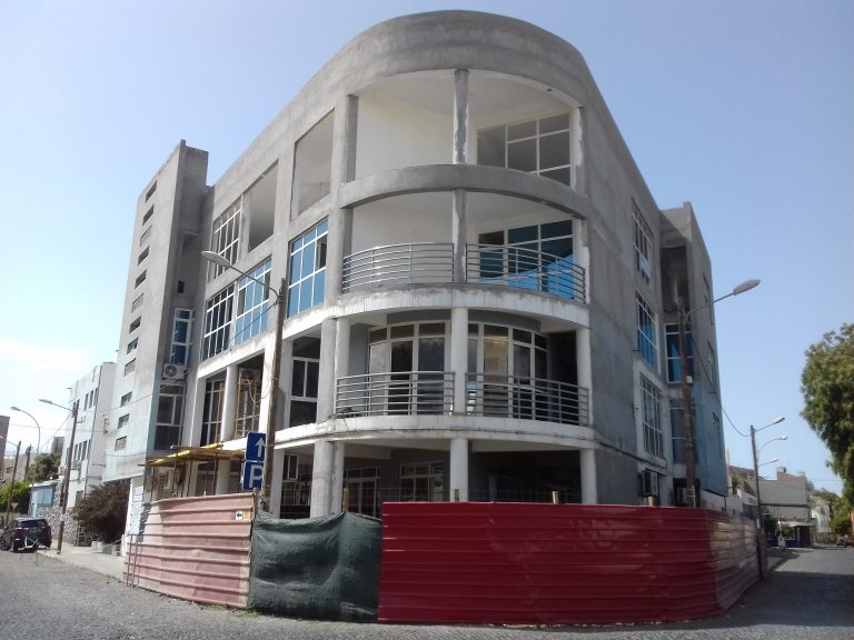 Requalificação do  Edifício Técnico da Câmara Municipal da Praia – Fazenda
